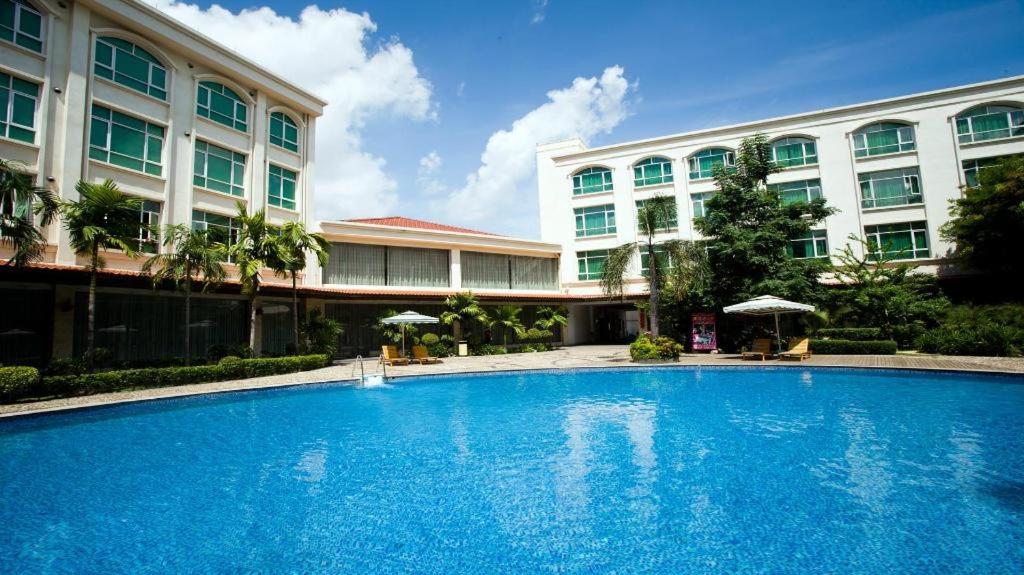San Jiang Grand Hotel Vientiane Exterior foto