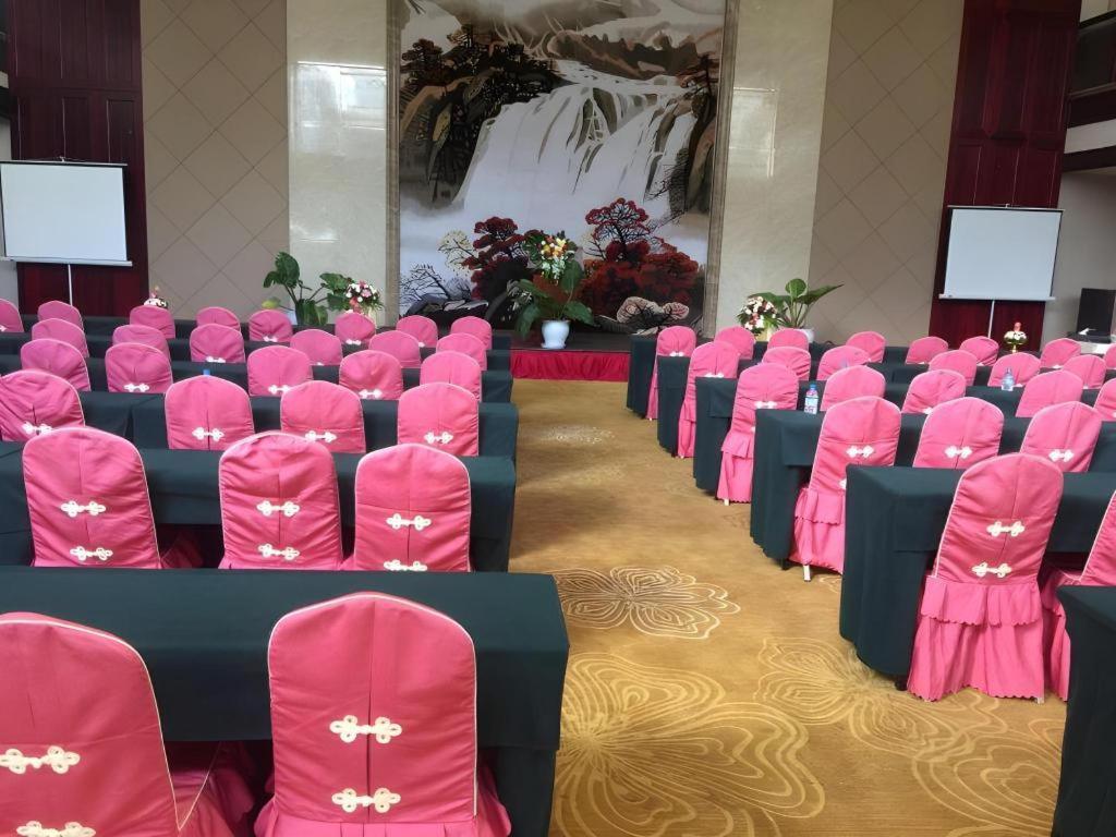 San Jiang Grand Hotel Vientiane Exterior foto